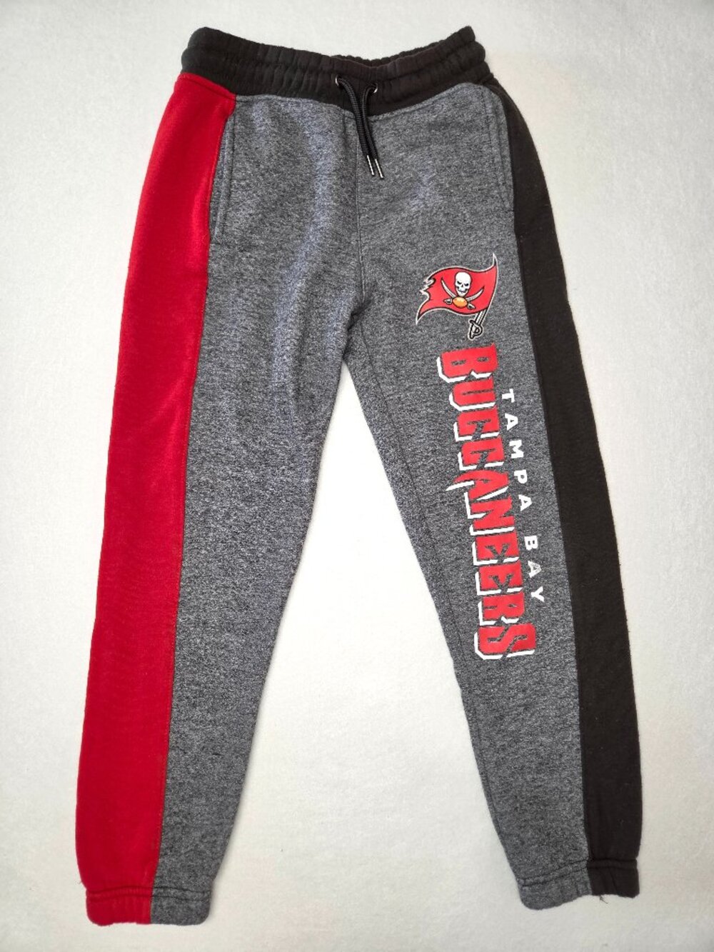 NFL Tampa Bay Buccaneers Boys Jogger Sweatpants Size 8 Gray Red